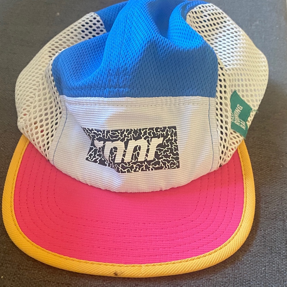 Rnnr hat